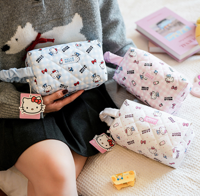 헬로키티 심플 패턴 파우치