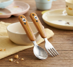 리락쿠마 얼굴 스푼 포크 세트 (브라운)