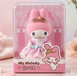 예쁜 드레스를 입은 마이멜로디 플로키 인형